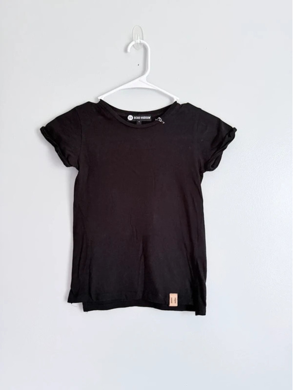 Beau Hudson Black Basic Tee Size 4